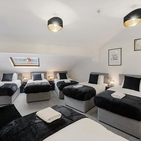 Anfield Cosy Stays - Air Host & Stay - Sleeps 14 Liverpool Ngoại thất bức ảnh
