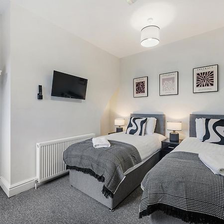 Anfield Cosy Stays - Air Host & Stay - Sleeps 14 Liverpool Ngoại thất bức ảnh