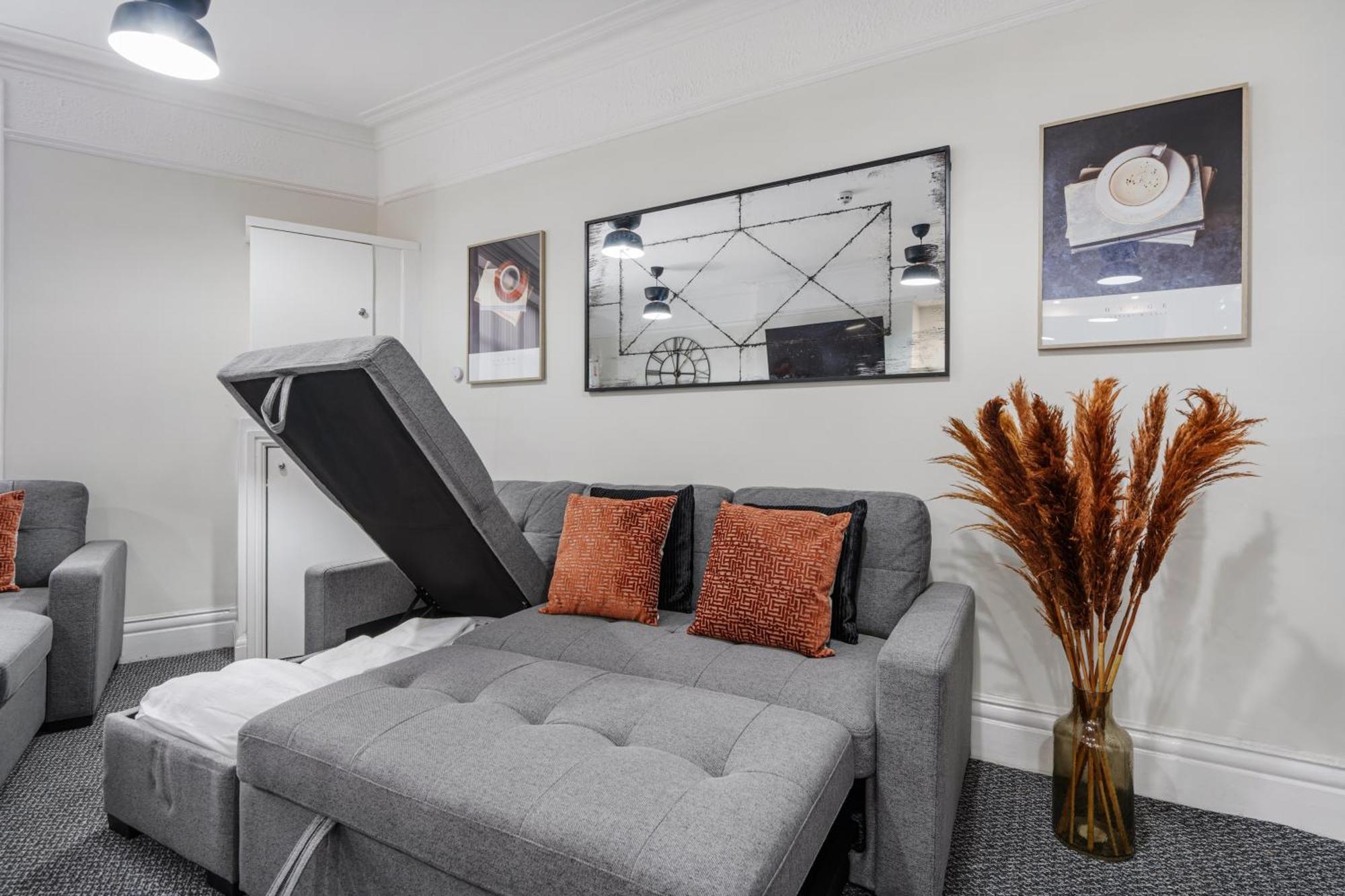 Anfield Cosy Stays - Air Host & Stay - Sleeps 14 Liverpool Ngoại thất bức ảnh