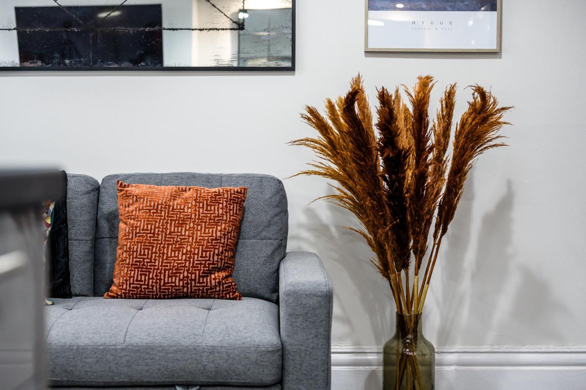 Anfield Cosy Stays - Air Host & Stay - Sleeps 14 Liverpool Ngoại thất bức ảnh