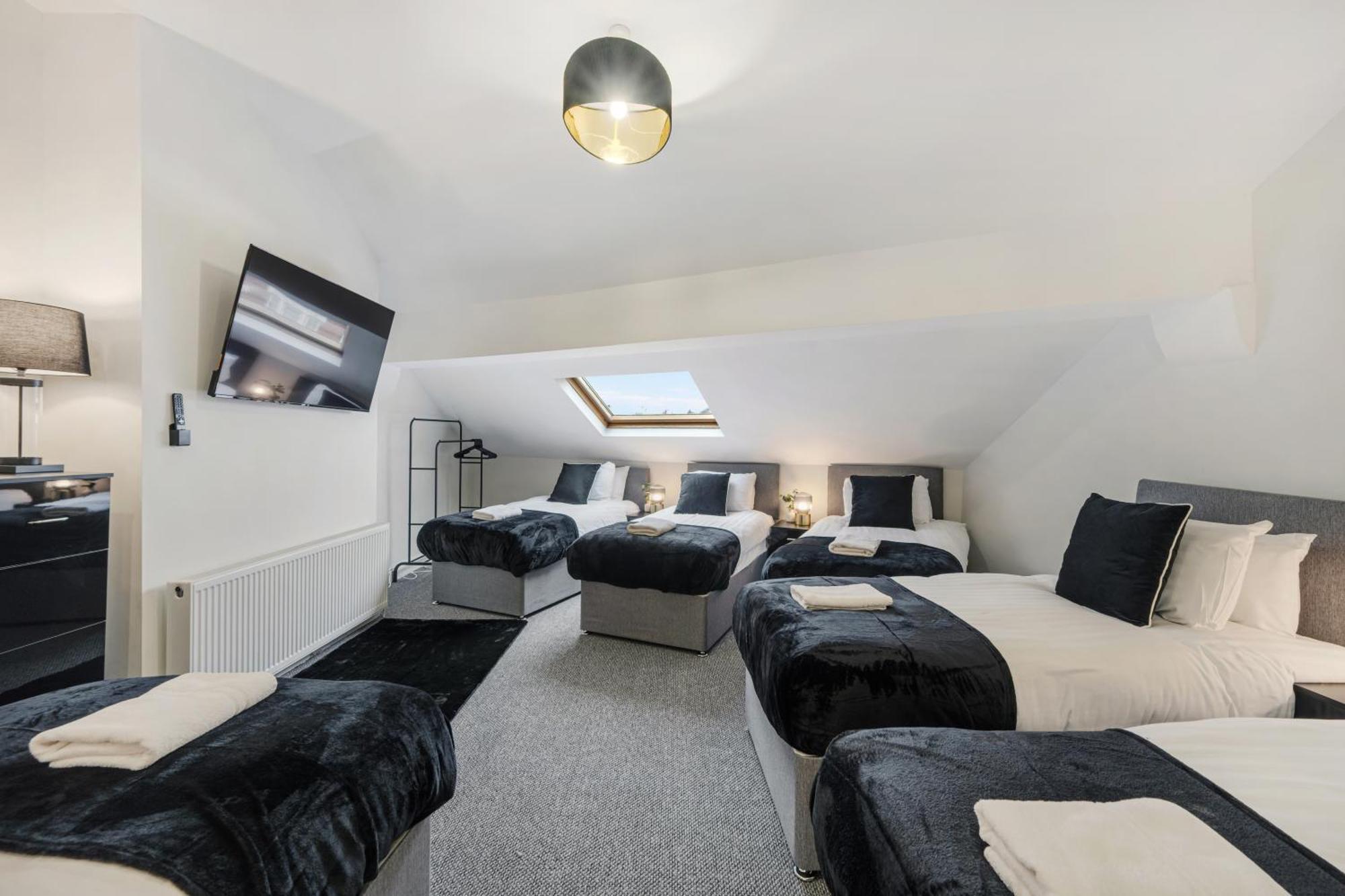 Anfield Cosy Stays - Air Host & Stay - Sleeps 14 Liverpool Ngoại thất bức ảnh