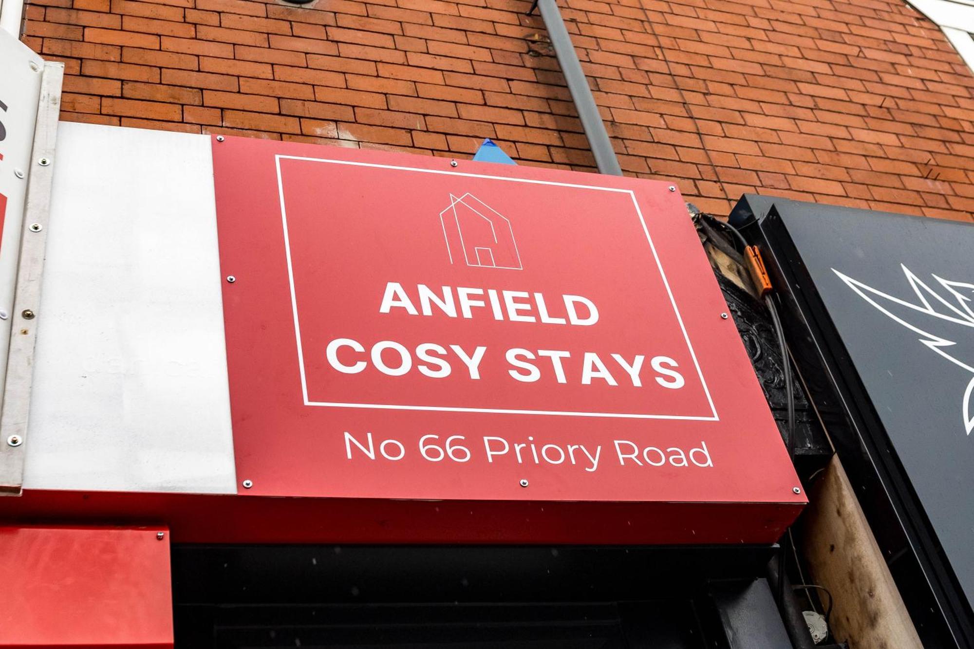 Anfield Cosy Stays - Air Host & Stay - Sleeps 14 Liverpool Ngoại thất bức ảnh